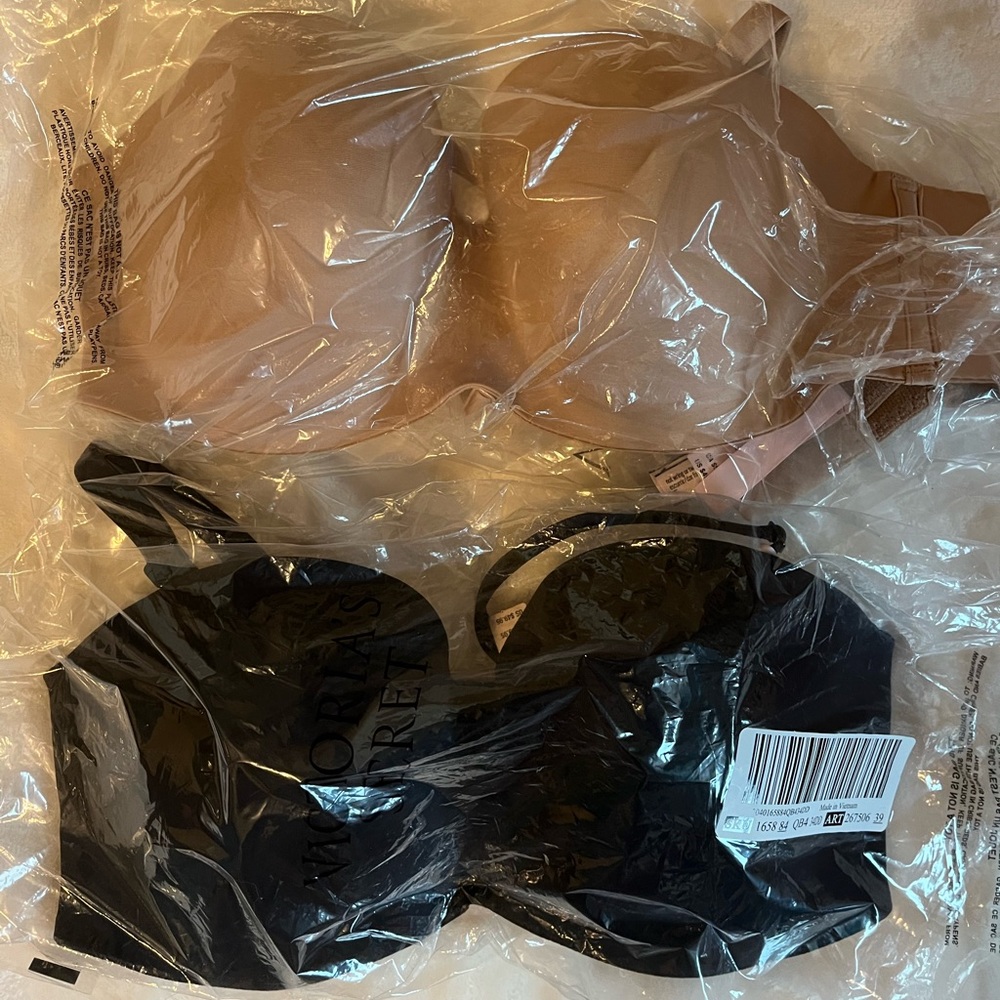 Victoria’s Secret bras